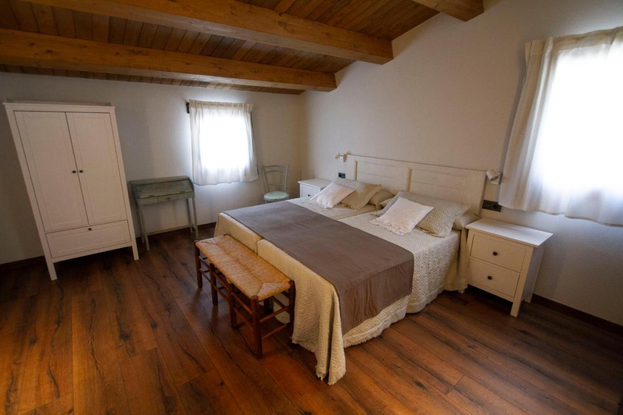 La Creu De La Pinya Villa Berga Exterior photo